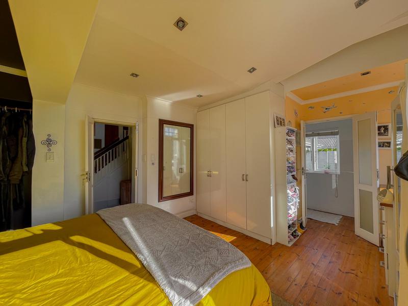 2 Bedroom Property for Sale in Green Point Western Cape